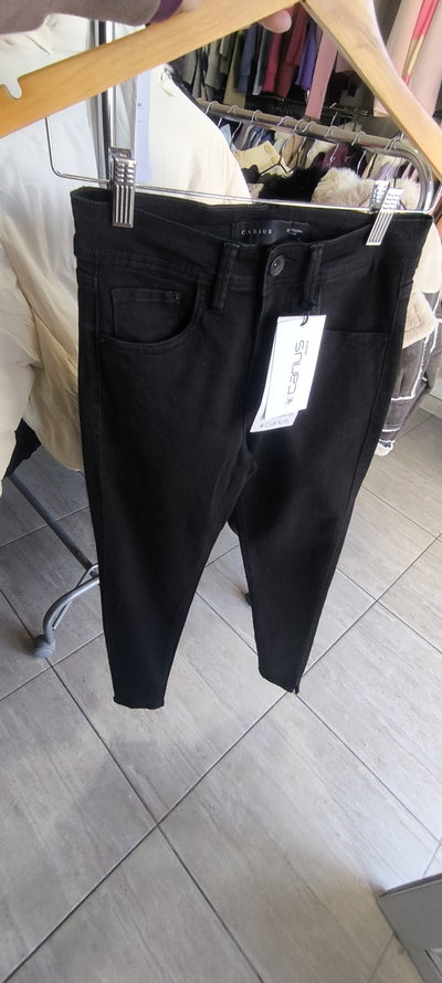 Negro clasico carius