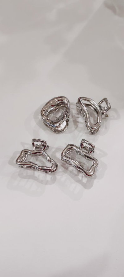 BROCHE METAL FORMA PLATEADO 4.5