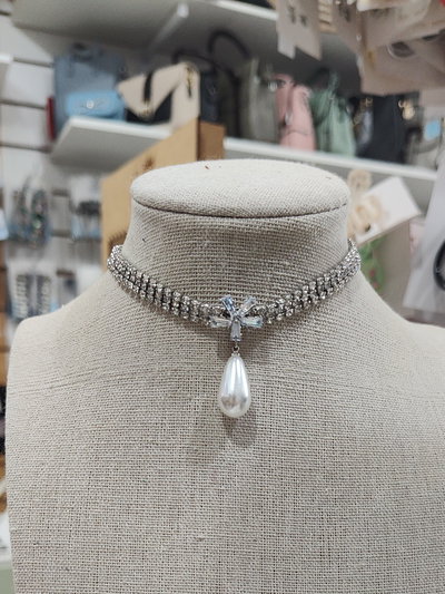 CHOKER STRASS DIJE FLOR CON PERLA