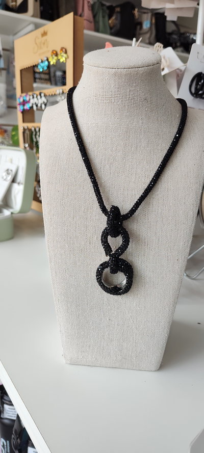 COLLAR CIRCULOS ENLAZADOS STRASS