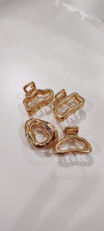 BROCHE FORMA METAL DORADO 4.5