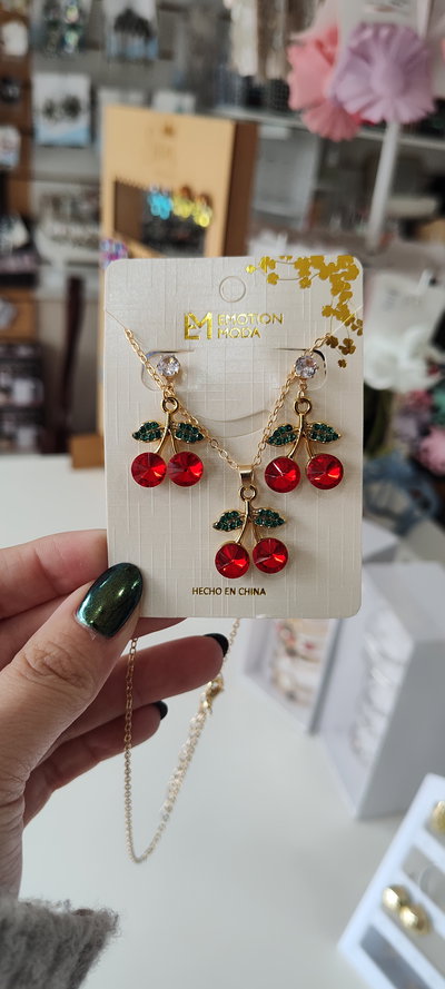 SET COLLAR Y AROS CCB CHERRY DORADOS