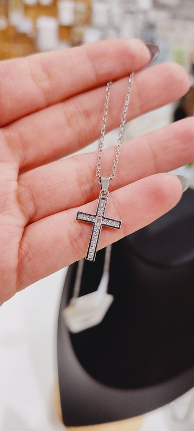 Cadena CRUZ AQ con STRASS