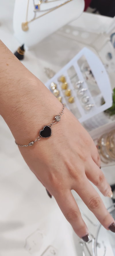 Pulsera AQ CORAZÓN NEGRO