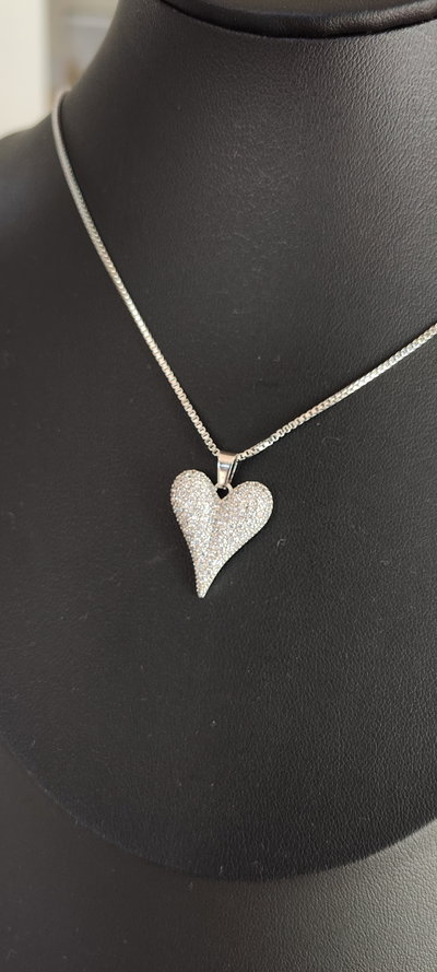 Cadena AQ corazón con  STRASS