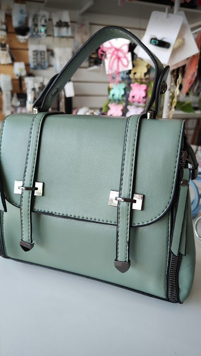 CARTERA MALETIN VERDE CON CIERRES