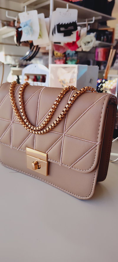 MINI BAG BEIGE CADENA DORADA
