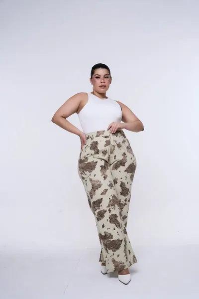 Wideleg Cow 