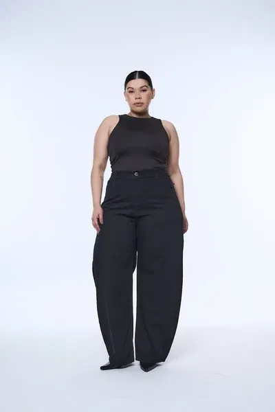 Baggy Elaria