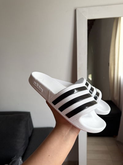 Ojotas adi combinadas - blanco 