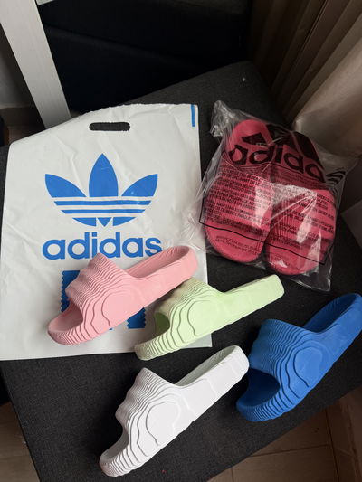 ADILETTE PROMO 2 PARES POR $30,000 - leer descripción 