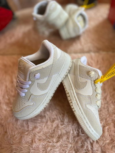 NK SB glitter beige  - importadas 