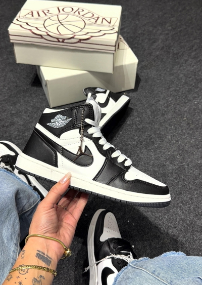 Botitas Jordan total white   IMPORTADAS -