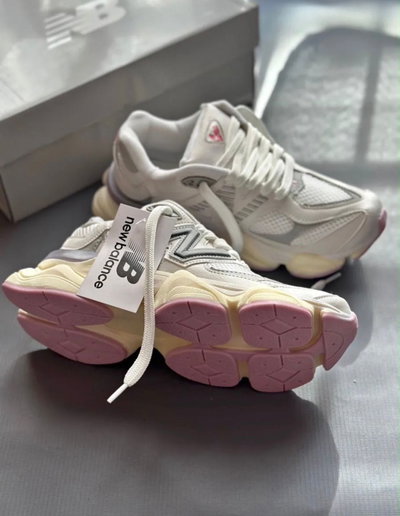 New balance 9060 blanco/rosa  IMPORTADAS -