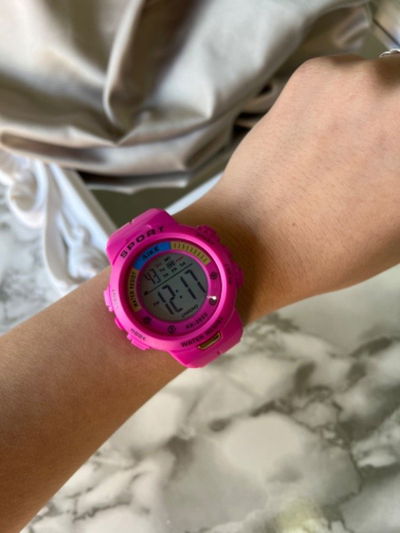 Reloj Denver Fucsia SUMERGIBLE