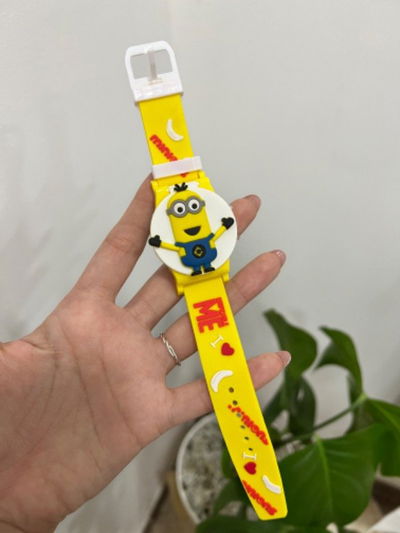 Reloj Círculo Minions