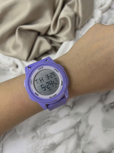 Reloj Anastasia Violeta SUMERGIBLE