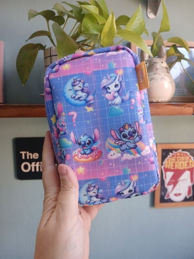 Cartuchera vertical simple Stich y unicornios