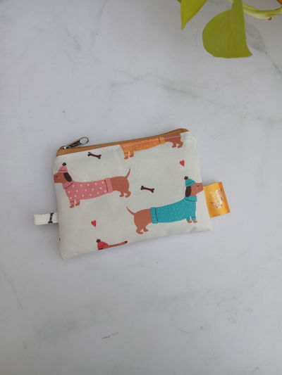 Estuche peque perros salchichas