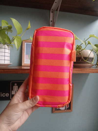 Cartuchera Vertical triple Rayas fucsias y naranjas