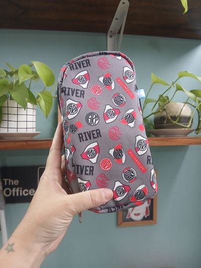 Cartuchera Vertical triple River Plate