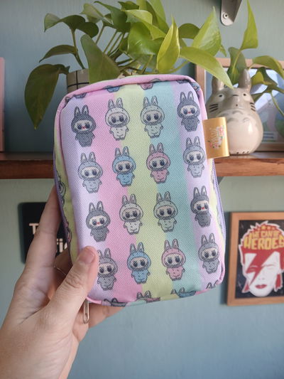 Cartuchera vertical simple Labubu