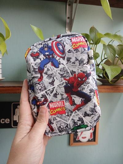 Cartuchera vertical simple superheroes 