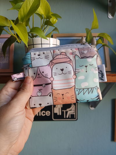Estuche peque gatitos verdes