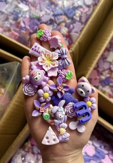 Charms surtidos  x50