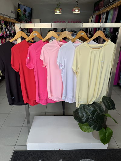 Remera Nike transparencia• talle especial