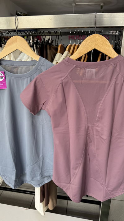 Remera fit- Oslo. Con transparencias