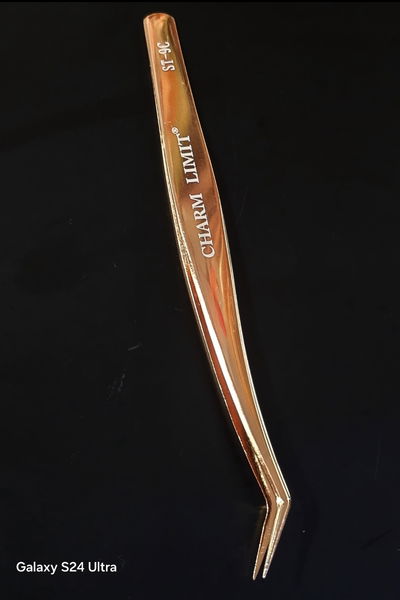 Pinza Curva Dorada