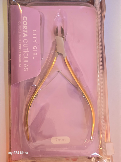 Alicate Corta Cuticulas Nueva Presentacion City Girl 
