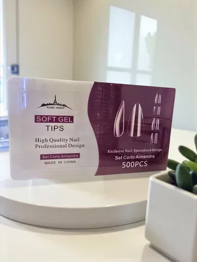 Tips Almendra corto París Nigth caja