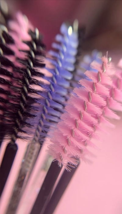 Cepillo para pestañas por 10 u color surtido 