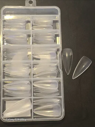 Tips Stilleto por 120 u prelimados