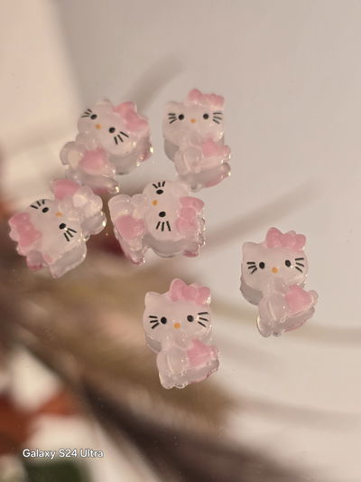 Dije aplique Hello Kitty rosa unidad