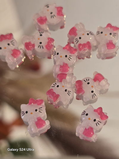 Dije aplique Hello Kitty rosa unidad