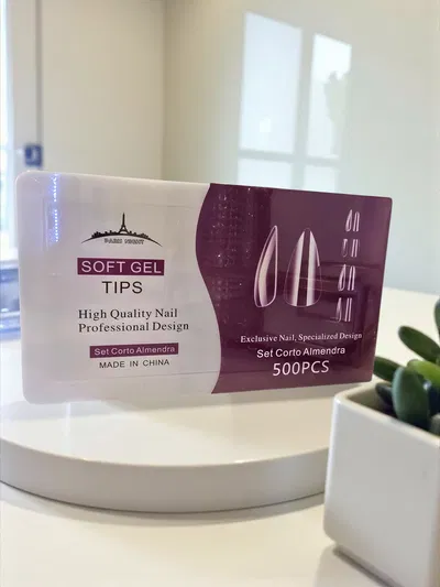Tips Almendra corto 500 pcs París Nigth caja