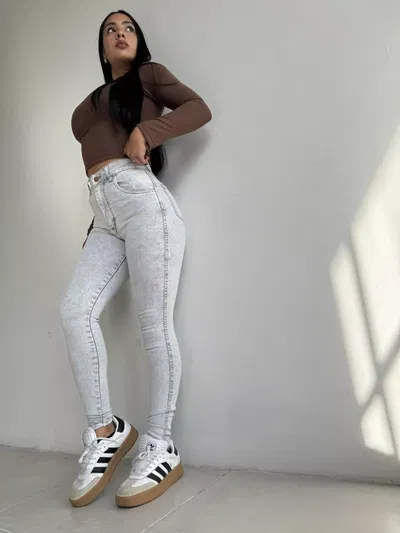 clasico gray hilo camel