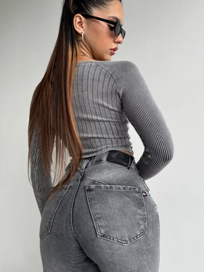 wideleg nurix gray