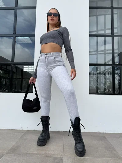 clasico gray hilo blanco