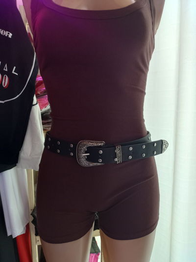 Cinto con tachas 01