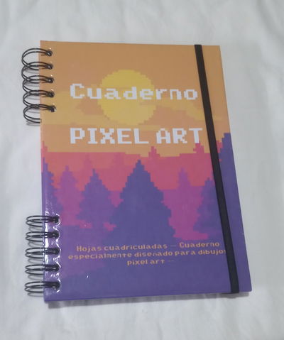 Cuaderno A5 pixel art. 