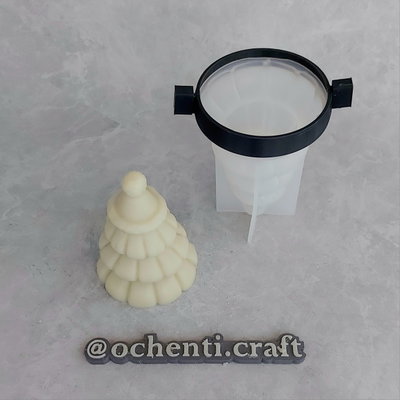 Arbolito de Navidad con gorrito