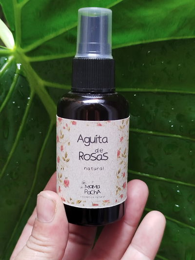 Agüita de Rosas 