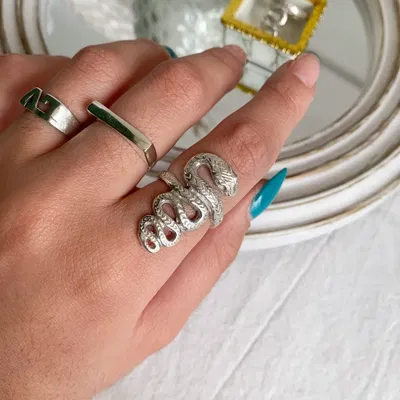 ANILLO BICHA GRANDE LISO 