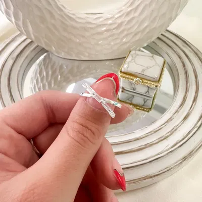 ANILLO CRUZADO CON CUBIC
