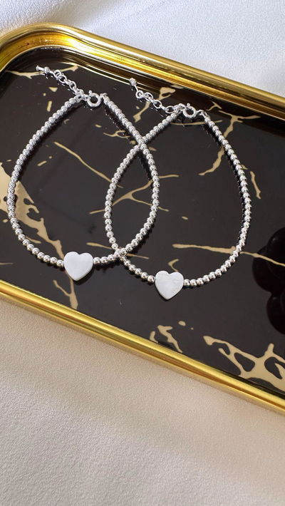 PULSERA CON CORAZÓN DE NÁCAR
