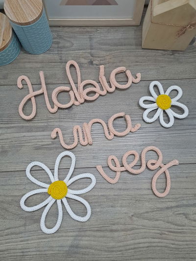 Set Frase de Alambre "Había una vez" + 2 Flores
